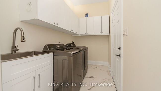 27 Foxmere Rd, House other with 6 bedrooms, 5 bathrooms and 4 parking in Brampton ON | Image 23