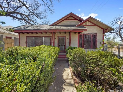 2922 Buena Vista St, San Antonio, TX, 78207-3750 | Card Image