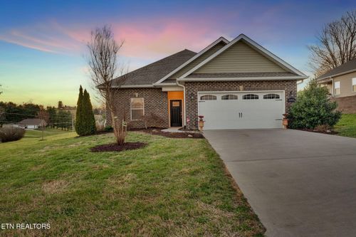 5003 Vista Ct, Piney Flats, TN, 37686-4582 | Card Image
