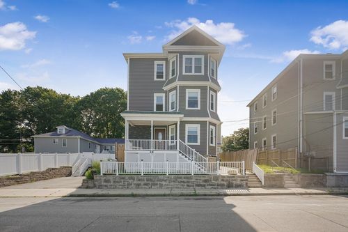 68 Liberty St, Fall River, MA, 02724-1565 | Card Image
