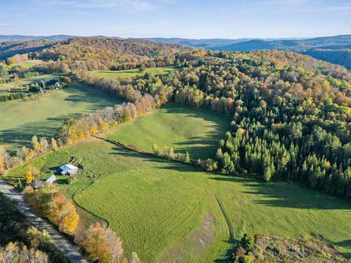 223 Bobbinshop Rd, Chelsea, VT, 05038-8949 | Card Image