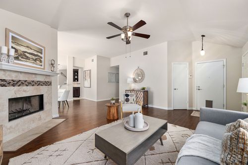 2209 Emmett Pkwy, Austin, TX, 78728-4549 | Card Image