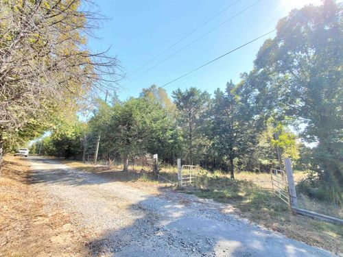 176 Double G Farm Road, Romance, AR, 72136 | Card Image