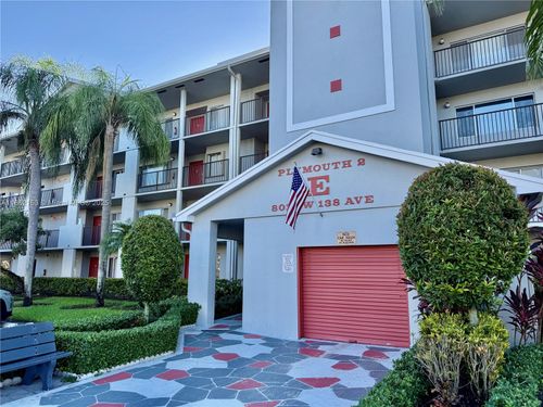 apt-410e-801 Sw 138th Ave, Pembroke Pines, FL, 33027-6948 | Card Image