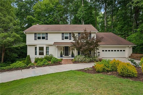 4860 Longchamps Dr, Atlanta, GA, 30319-1032 | Card Image