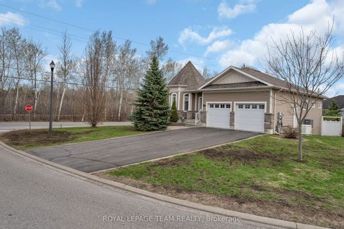 2 Westerra Way, Kemptville, ON, K0G1J0 | Card Image