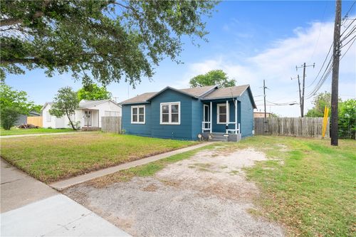 3813 Delphine St, Corpus Christi, TX, 78415-2502 | Card Image