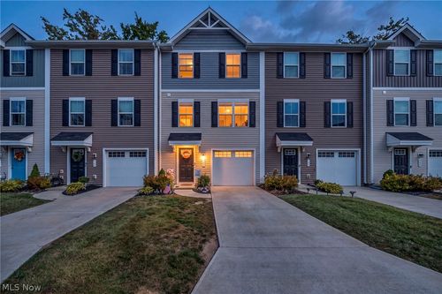 762 Pine Spring Dr, Painesville, OH, 44077-4153 | Card Image