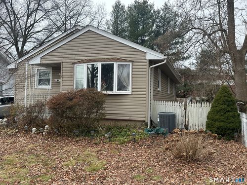 1679 Nichols Ave, Stratford, CT, 06614-2629 | Card Image