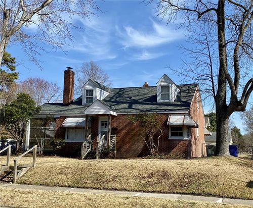 8852 Stratford St, Norfolk, VA, 23503-4942 | Card Image