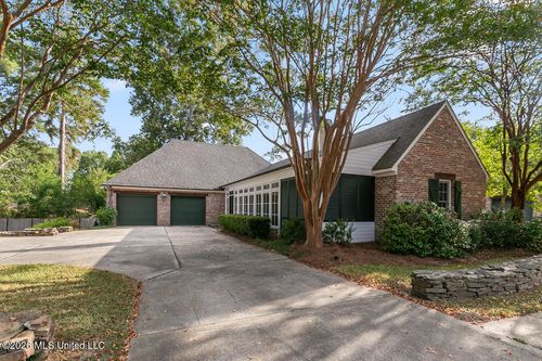 17 Pear Orchard Park, Jackson, MS, 39211 | Card Image