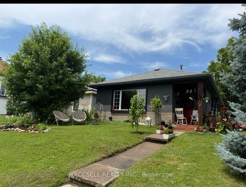 330 Hugel Ave, Midland, ON, L4R1T7 | Card Image