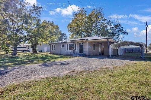 199 N Oak St, Van, TX, 75790-2683 | Card Image