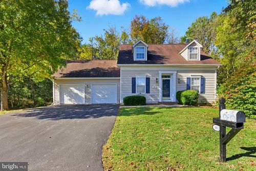 102 Traders Way, MARTINSBURG, WV, 25401-3089 | Card Image