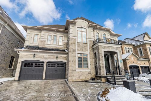 28 Cloverhaven Rd, Brampton, ON, L6P4E4 | Card Image