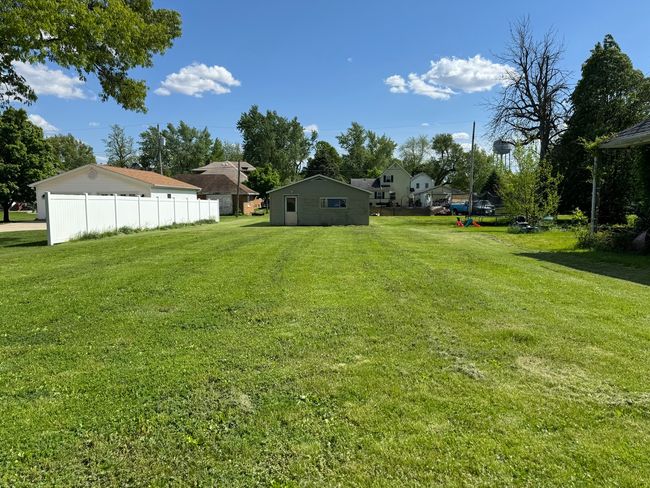 407 E Cherry St, Home with 0 bedrooms, 0 bathrooms and null parking in Chatsworth IL | Image 5