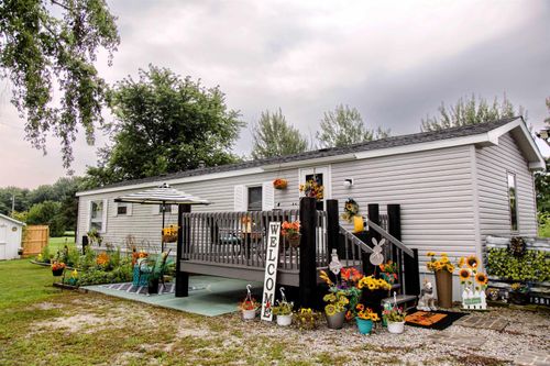 15811 W North St, Medaryville, IN, 47957 | Card Image