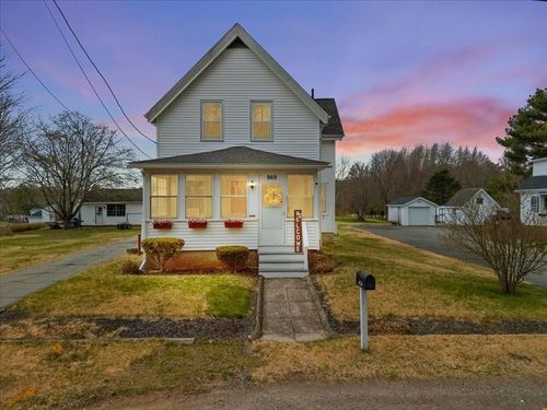 969 Somerset Ave, Taunton, MA, 02780-5075 | Card Image