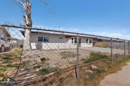4801 Chisos Ln, El Paso, TX, 79904-2003 | Card Image