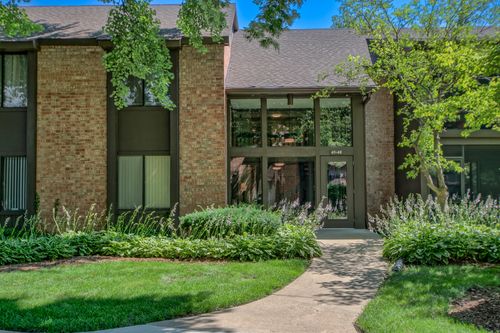 48-740 Saint Andrews Ln, Crystal Lake, IL, 60014-7044 | Card Image