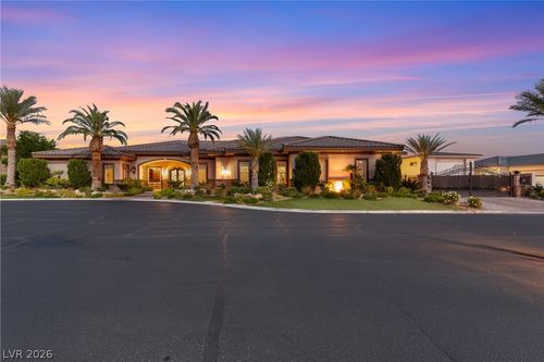 8574 Verde Park Cir, Las Vegas, NV, 89129-2232 | Card Image