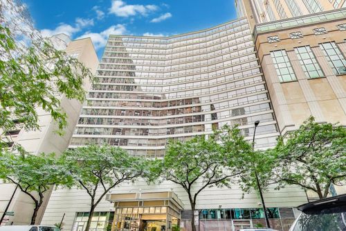 1402-110 E Delaware Pl, Chicago, IL, 60611-1490 | Card Image