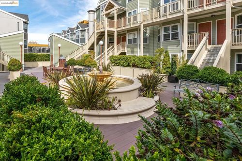 apt-132-988 Fulton St, San Francisco, CA, 94117-1771 | Card Image