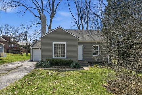 226 Rellim Dr, Kent, OH, 44240-3834 | Card Image
