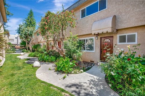 unit-3-17053 Roscoe Blvd, Northridge, CA, 91325-5208 | Card Image