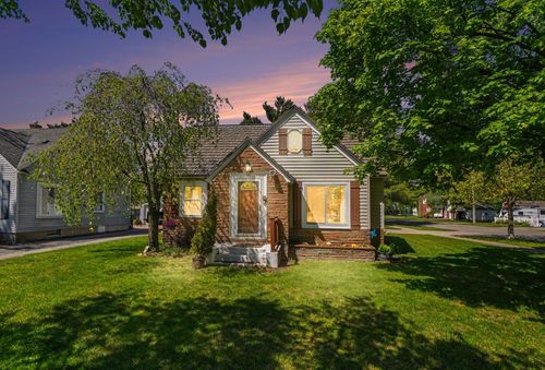 59 E 35th St, Holland, MI, 49423-7071 | Card Image