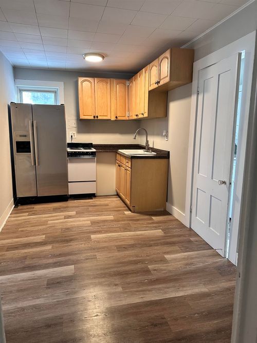 44 Burns Hill Rd, Wilton, NH, 03086-5103 | Card Image