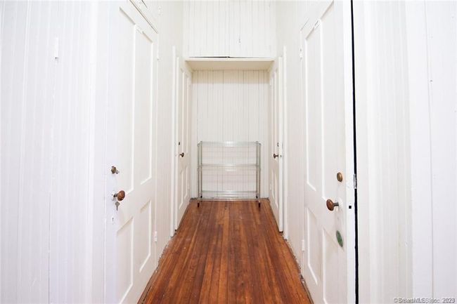 STE-3B - 360 Main St, Home with 3 bedrooms, 1 bathrooms and null parking in Middletown CT | Image 11