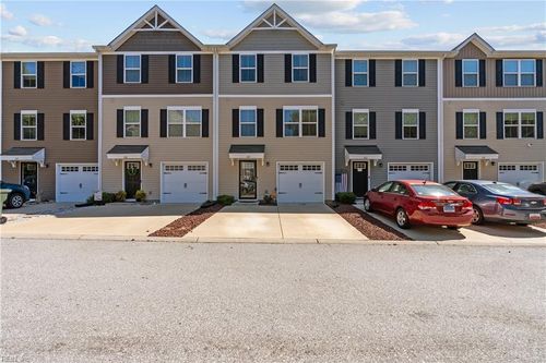 603 Lakeview Cv, Smithfield, VA, 23430-1664 | Card Image