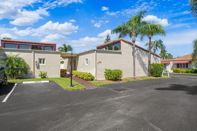 126 - 2541 Boundbrook Boulevard, Home with 2 bedrooms, 2 bathrooms and null parking in Palm Springs FL | Image 3