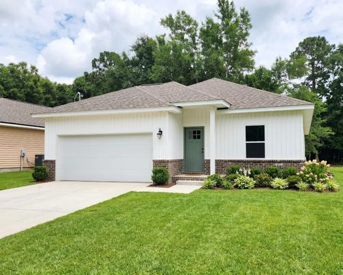 3028 N 11th Ave, Milton, FL, 32583-5841 | Card Image