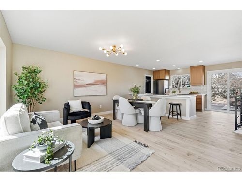 8671 W Stanford Ave, Littleton, CO, 80123-1810 | Card Image