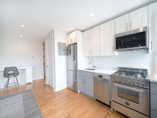 d9-42-22 Ketcham St, Elmhurst, NY, 11373-2379 | Card Image