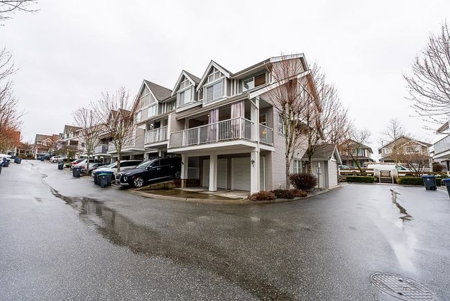 6 - 6555 192 A Street, Townhouse with 3 bedrooms, 2 bathrooms and 4 parking in Surrey BC | Image 32