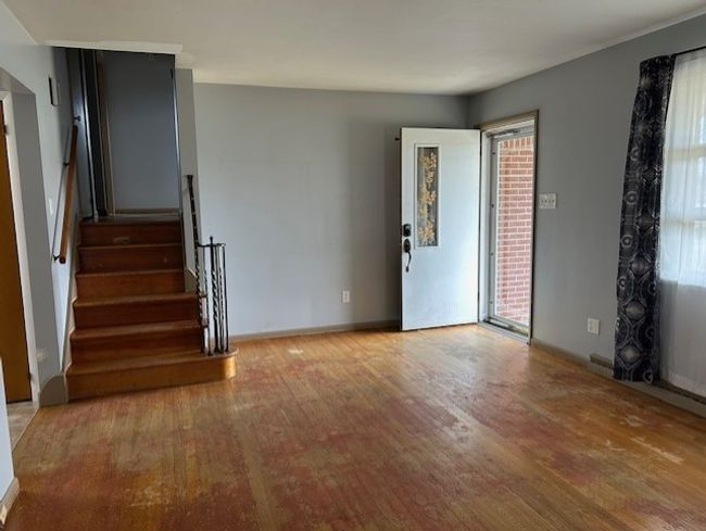 2458 Linden Ave, House other with 3 bedrooms, 2 bathrooms and 1 parking in Aliquippa PA | Image 6