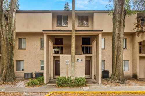 98-7510 Presley Place, TAMPA, FL, 33617 | Card Image