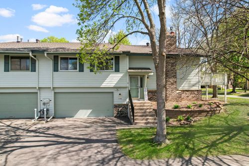 11143 Xavier Rd, Bloomington, MN, 55437-3146 | Card Image