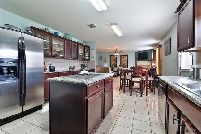 21711 Cascade Hollow Ln, House other with 5 bedrooms, 3 bathrooms and 2 parking in Spring TX | Image 9