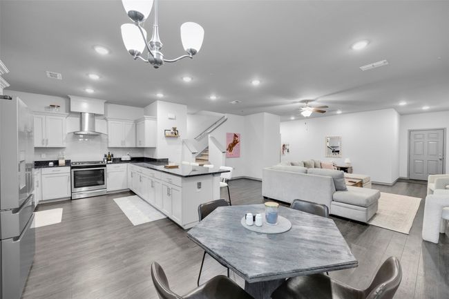 8705 Tudor Pl, Townhouse with 3 bedrooms, 3 bathrooms and null parking in Dallas TX | Image 8