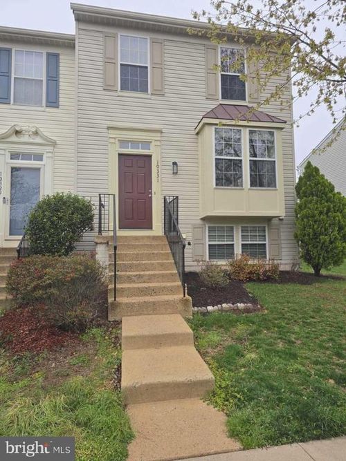 10331 Butternut Cir, MANASSAS, VA, 20110-7991 | Card Image