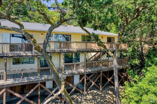 76 Oak Springs Dr, San Anselmo, CA, 94960-1345 | Card Image