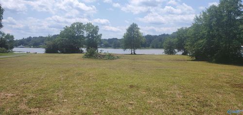 624 Riddles Bend Rd, Rainbow City, AL, 35906-8220 | Card Image