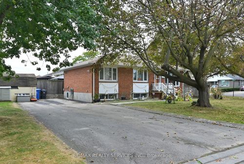 31 Brisco St, Brampton, ON, L6V1X1 | Card Image