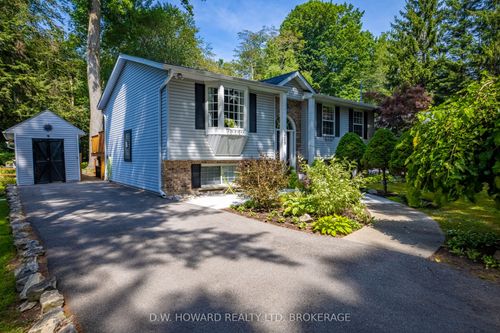 209 Maple Leaf Ave N, Ridgeway, ON, L0S1N0 | Card Image