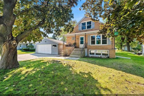 2716 Finger Road, GREEN BAY, WI, 54302 | Card Image
