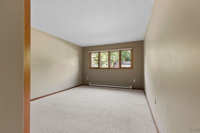 Large bedroom! | Image 23